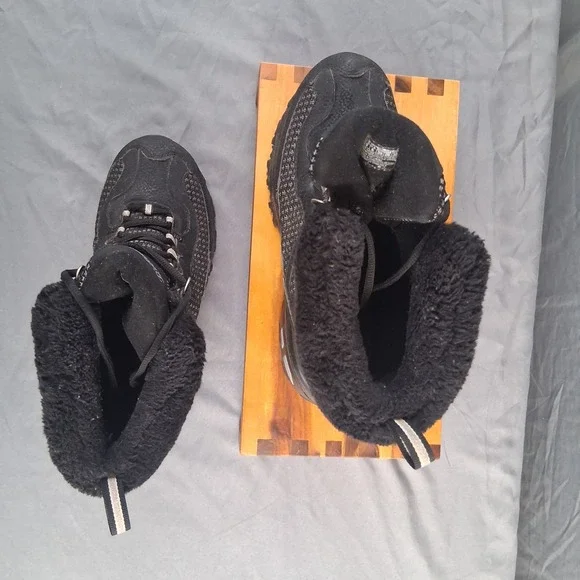 Skechers D'Lites Waterproof Winter Snow Boots Black Womens Size 9 - Picture 4 of 9
